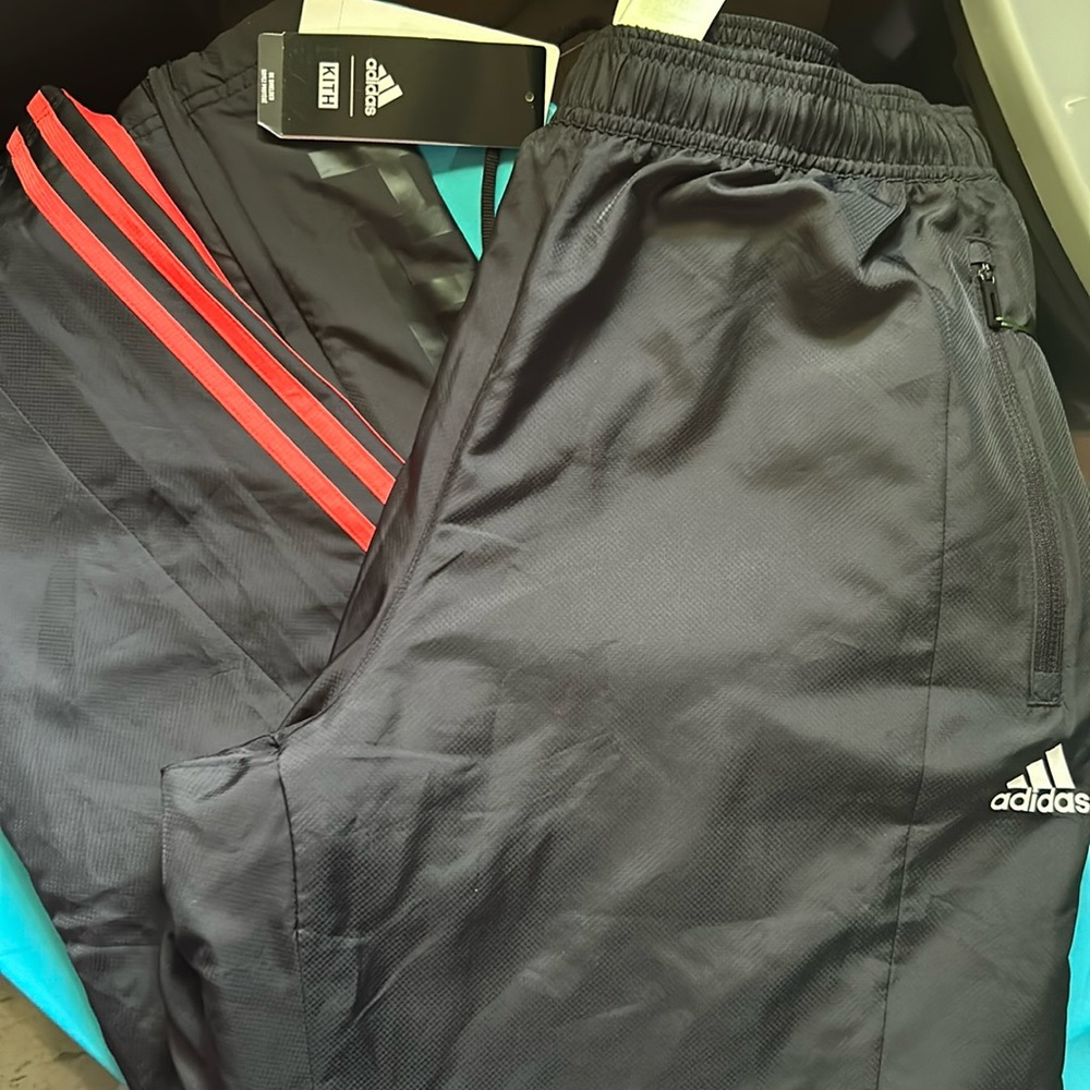 Men’s windbreaker pants
